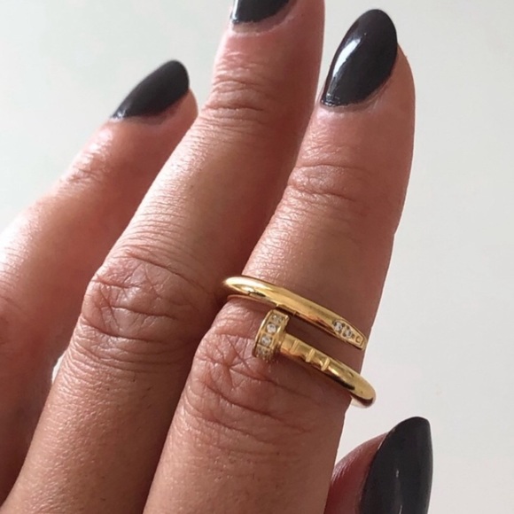 Gold Nail Clove Zirconia Ring - Picture 7 of 10